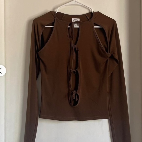 With Jean Shirt - Picture 2 of 2